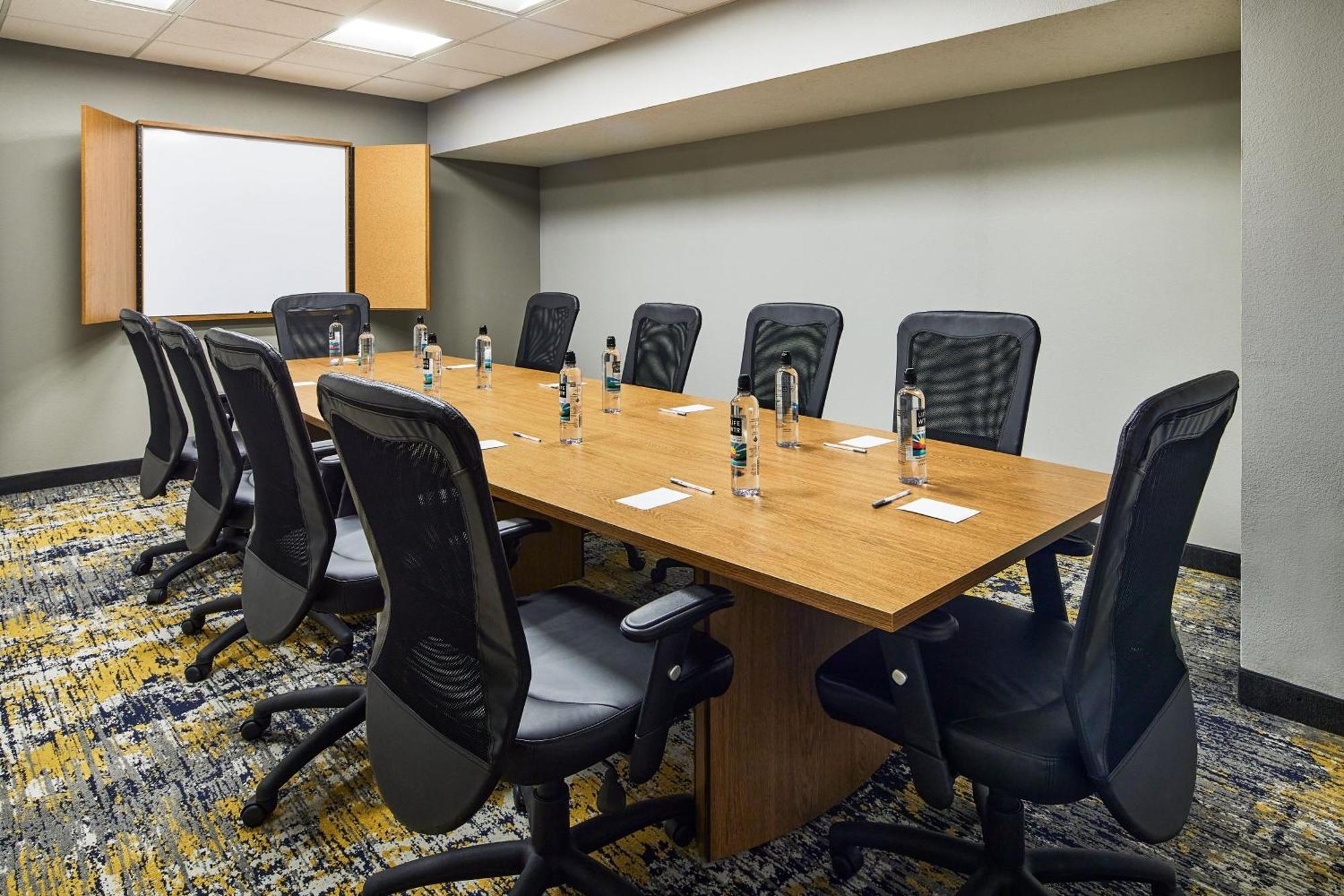 Towneplace Suites By Marriott Colorado Springs South Екстериор снимка
