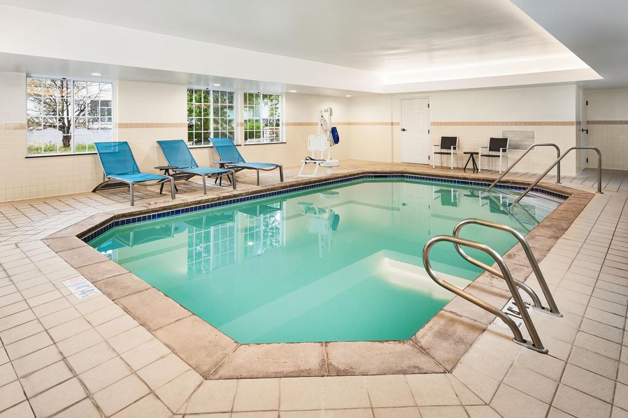 Towneplace Suites By Marriott Colorado Springs South Екстериор снимка