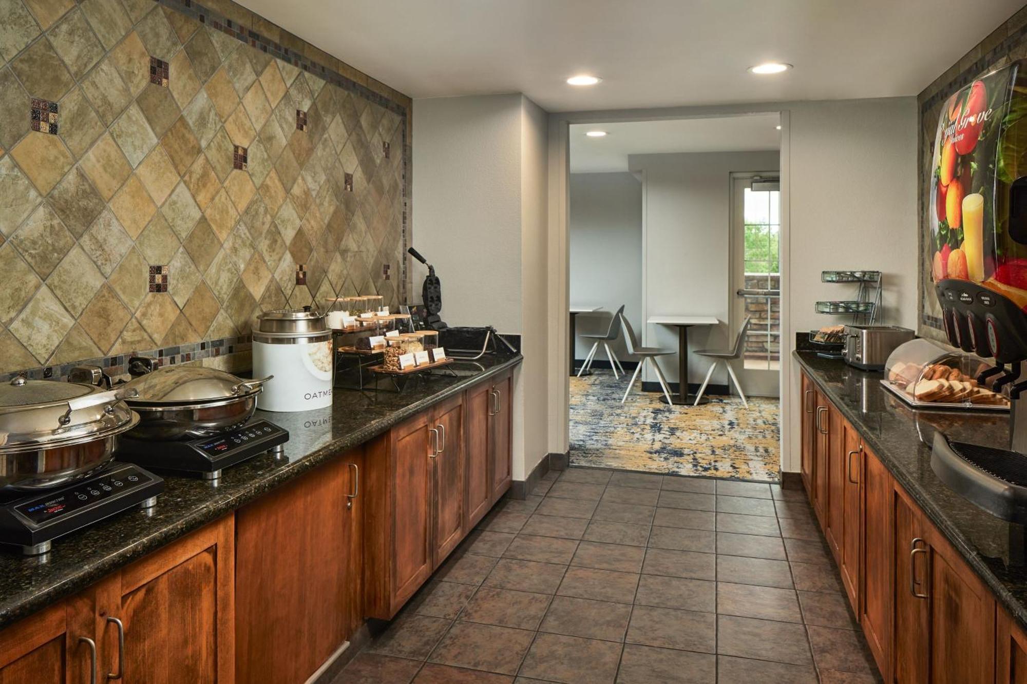 Towneplace Suites By Marriott Colorado Springs South Екстериор снимка