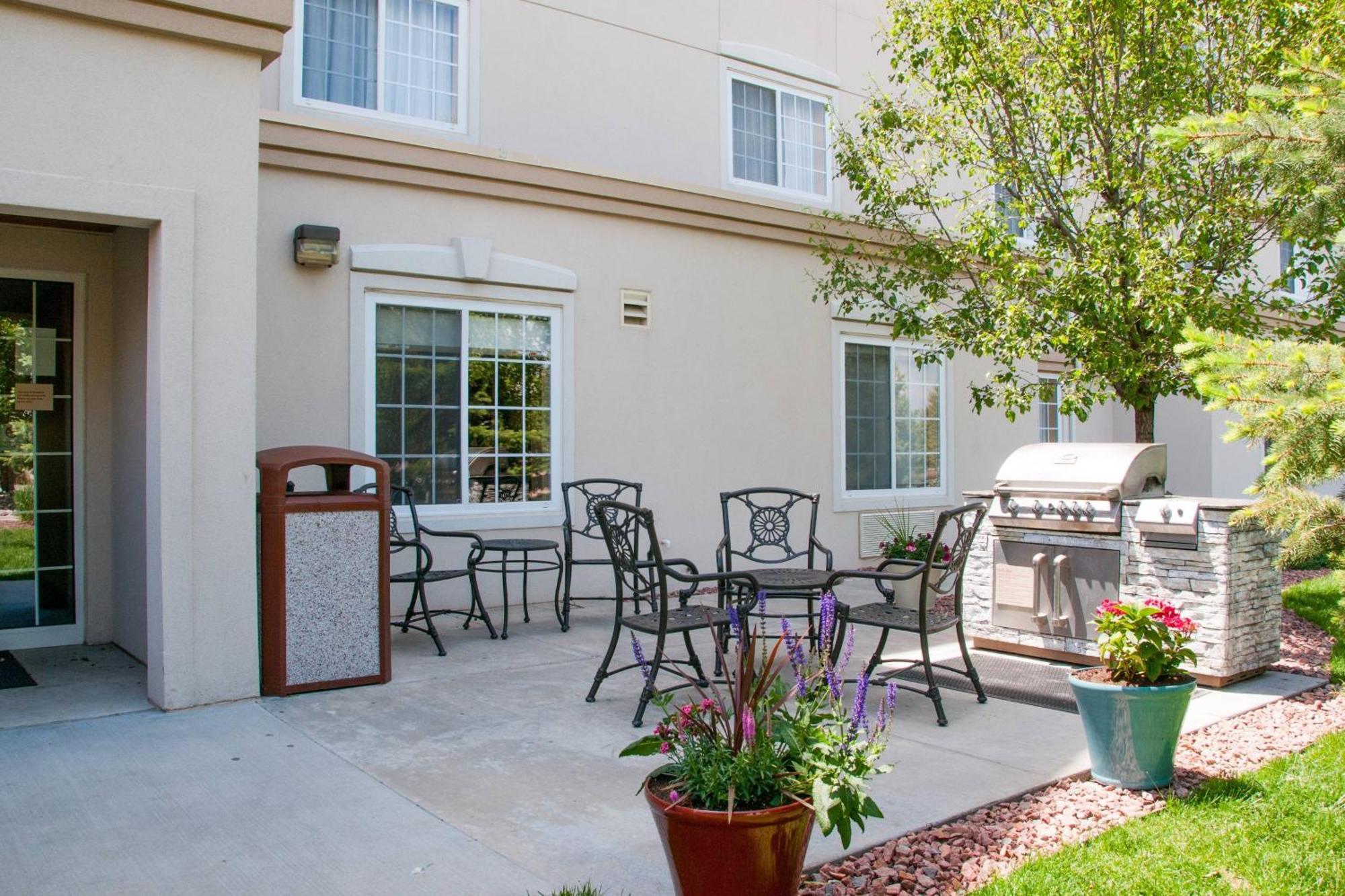 Towneplace Suites By Marriott Colorado Springs South Екстериор снимка