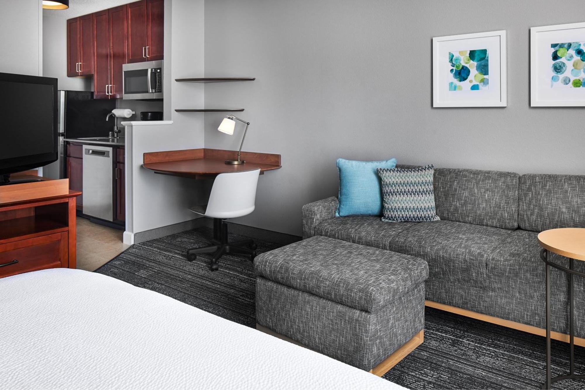 Towneplace Suites By Marriott Colorado Springs South Екстериор снимка