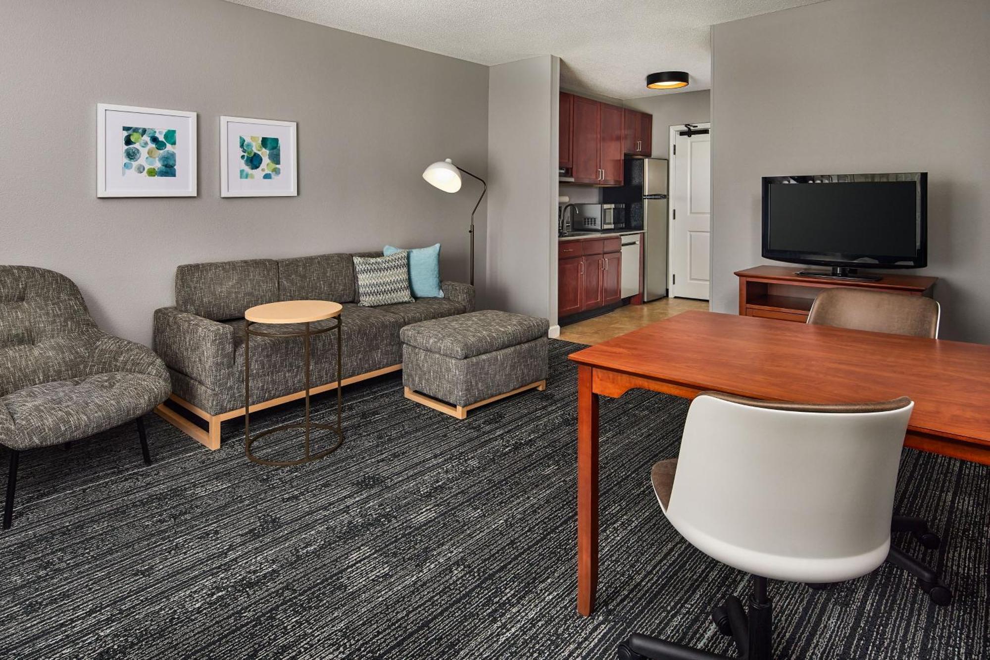Towneplace Suites By Marriott Colorado Springs South Екстериор снимка