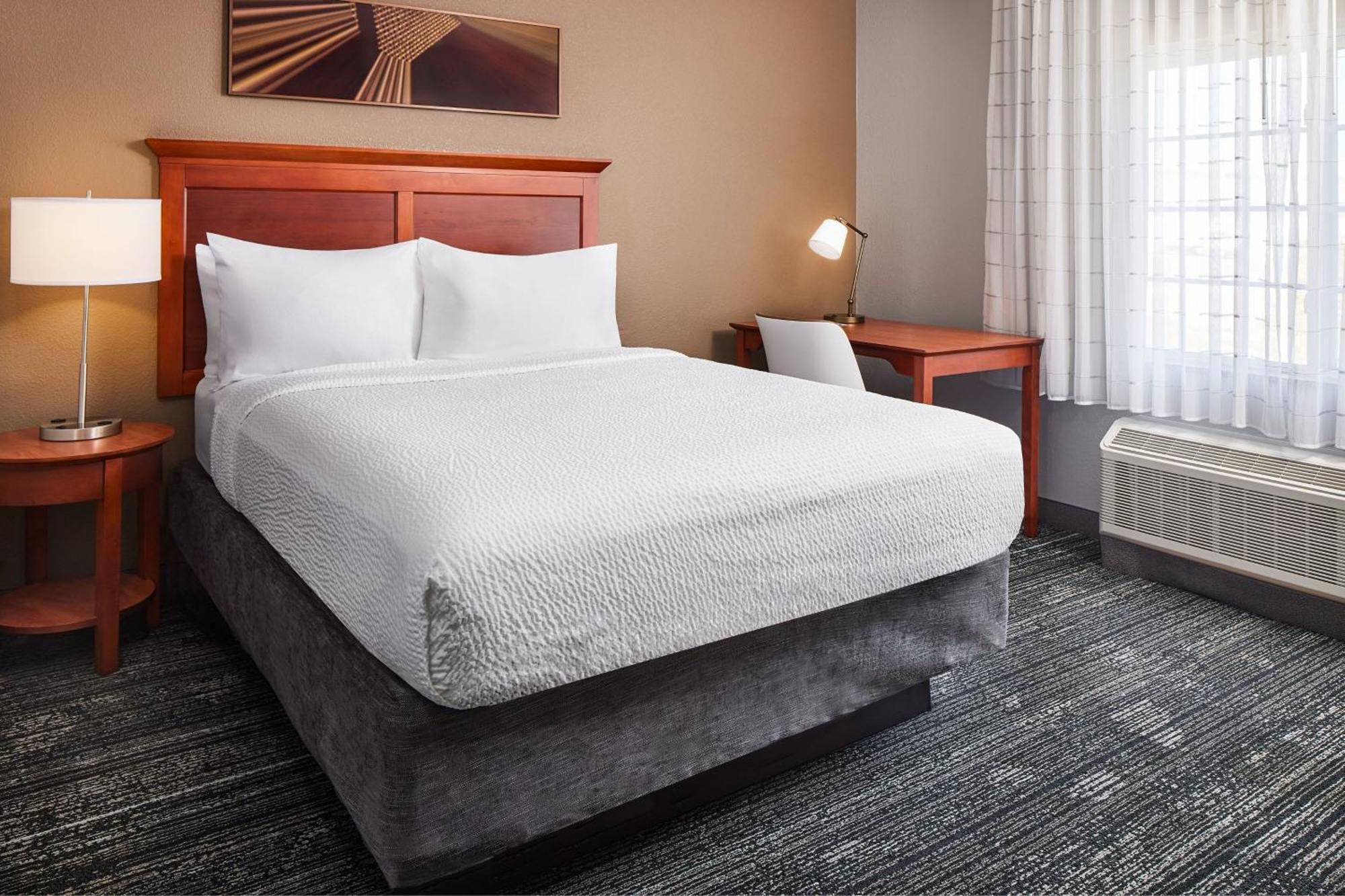 Towneplace Suites By Marriott Colorado Springs South Екстериор снимка